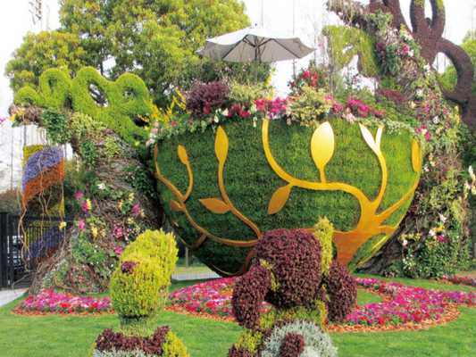 Customized PE Garden Grass Topiary Sculpture For Garden Decoration