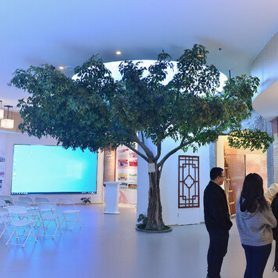 Altezza personalizzata Albero di banyan falso resistente al fuoco Grande Ficus commerciale Albero artificiale per decorazione interna